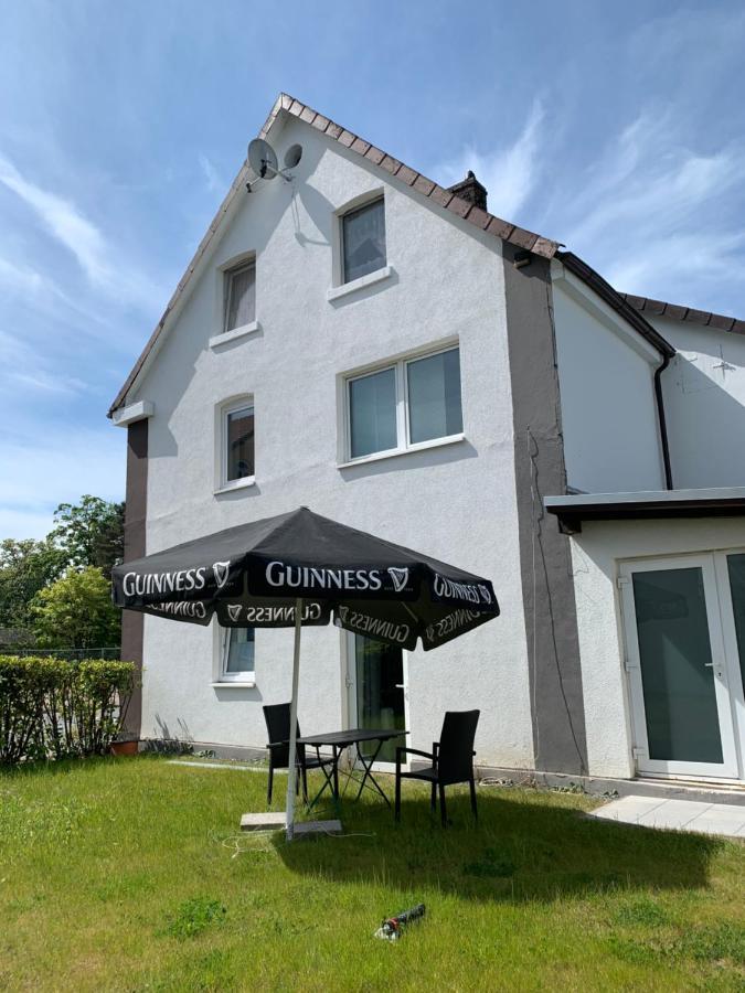 W1 - Kontaktloser 24H Check In, W-Lan, Netflix, Parkplatz, Kueche, Boxspring-Bett Bueckeburg Bagian luar foto