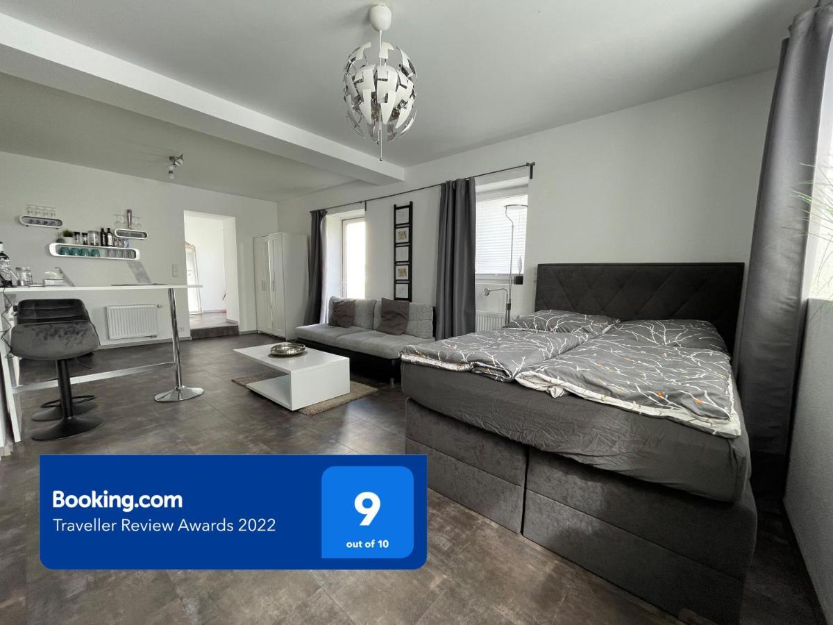 W1 - Kontaktloser 24H Check In, W-Lan, Netflix, Parkplatz, Kueche, Boxspring-Bett Bueckeburg Bagian luar foto